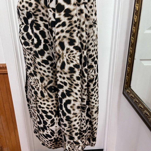 Worthington Animal Print Blouse - Picture 4 of 8